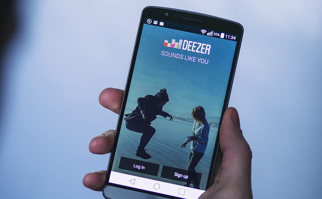 Deezer mit Google Assistant nutzen