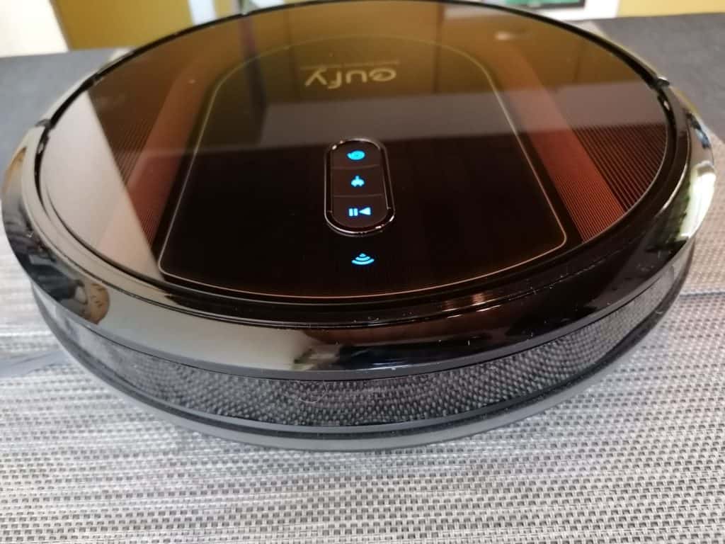 eufy RoboVac G30 Hybrid Front